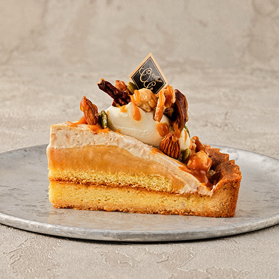 キャラメルナッツタルト キャラメルナッツタルト|茅ヶ崎市でケーキのデリバリーならオーガニックガーデン茅ヶ崎